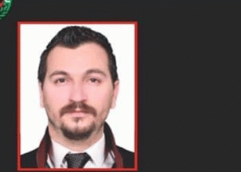 Polisler avukatı darp etti