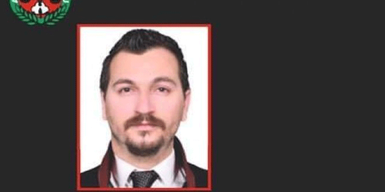 Polisler avukatı darp etti Polisler avukatı darp etti