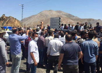 Bakan yardımcısından tütün üreticilerine hakaret