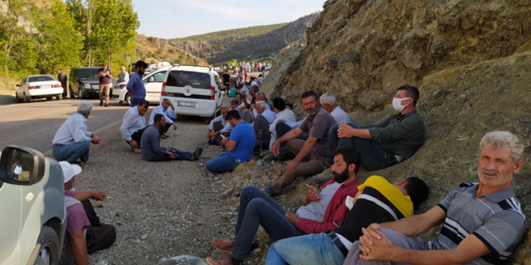 Tütün yetiştiricisi: Hakkımızı isteyince terörist ilan edildik Tütün yetiştiricisi: Hakkımızı isteyince terörist ilan edildik