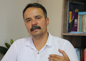 “Mülteciler yerine iktidar eleştirilmeli”