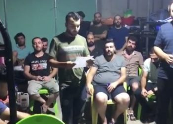 Bağdat’ta işçiler maaşları için eylemde