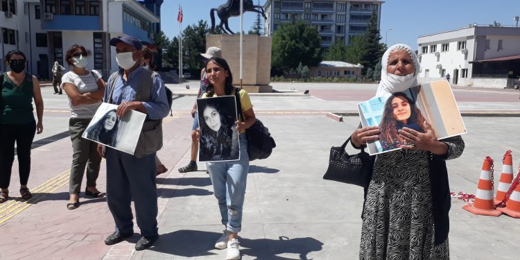Aygül Doku’dan polislere: Göreviniz Gülistan’ı bulmak