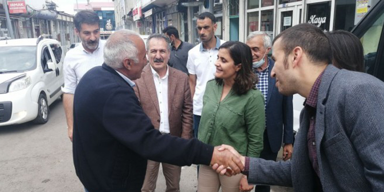 HDP’den Ardahan’da halk buluşması HDP’den Ardahan’da halk buluşması