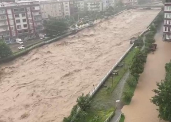 Rize’de sel felaketi: Dereler taştı