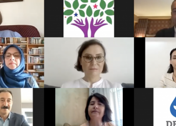 Siyasi partiler bayramlaştı