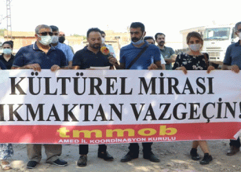 Sur’da bu kez “metruk” yıkımı