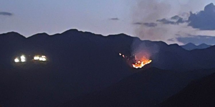 Setkar’da yangına müdahaleye asker engeli