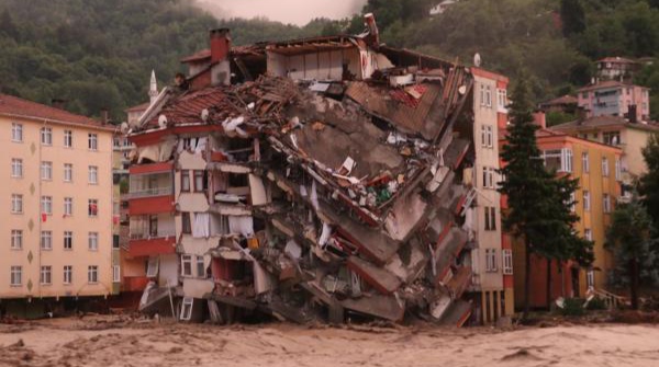 Karadeniz’deki sellerde can kaybı 78’e yükseldi Karadeniz’deki sellerde can kaybı 78’e yükseldi