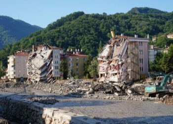 Sel bölgesinde 109 bina için acil yıkım kararı