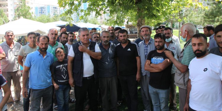 Pazarcılardan kayyıma tepki: Pazarı kaldırmayacağız