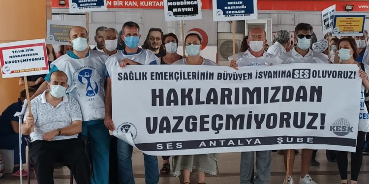 Sağlıkçılardan yıllık izinlerin iptaline tepki
