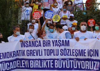 Kamu emekçileri Mardin’deki engele rağmen yürüdü