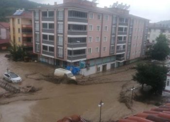 Kastamonu’da sel felaketi: En 5 kişi hayatını kaybetti