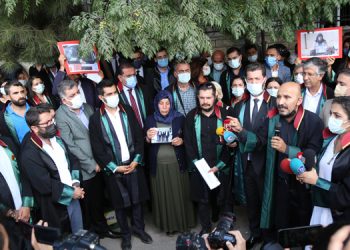 200 avukat Adalet Nöbeti’nde: Şenyaşar ailesinin talebi talebimizdir