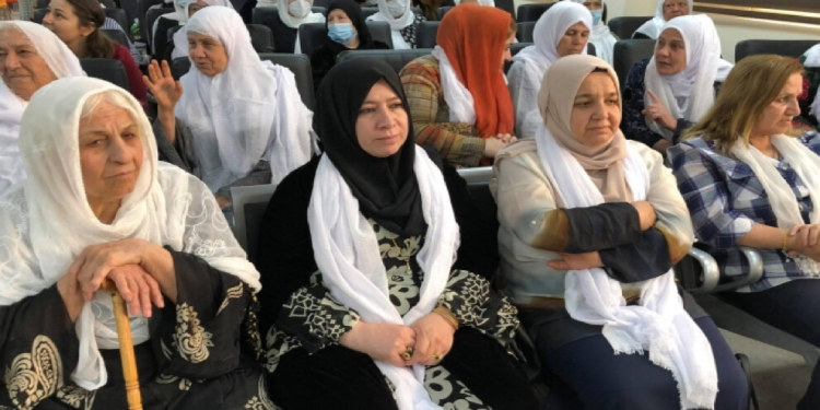 Barış Anneleri Süleymaniye’de bir araya geldi Barış Anneleri Süleymaniye’de bir araya geldi