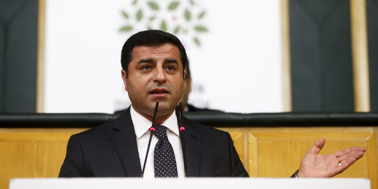 Demirtaş: HDP elbette muhataptır, çözümün adresi doğal olarak TBMM’dir Demirtaş: HDP elbette muhataptır, çözümün adresi doğal olarak TBMM’dir