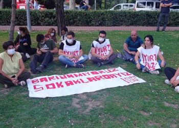 İzmir’de üniversite öğrencileri çadır nöbeti başlattı