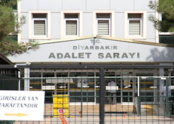 Temel ve Dündar’ın yargılamasının durdurulması talebine ret