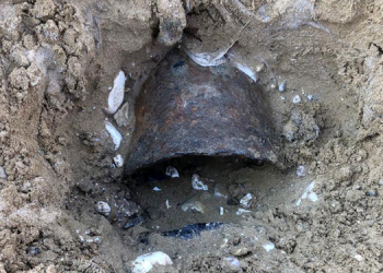 Eğirdir Gölü’nü kirleten derin deşarj borusu kazıyla ortaya çıktı