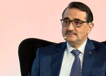 Bakan Dönmez: 11 ilde 194 bin 97 abonenin elektriği geçici olarak kesildi
