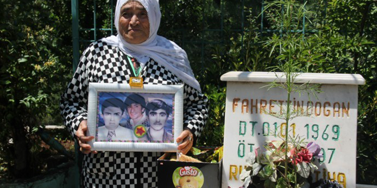 Yıllarca çocuklarının cenazesini arayan Hayriye Doğan yaşamını yitirdi Yıllarca çocuklarının cenazesini arayan Hayriye Doğan yaşamını yitirdi