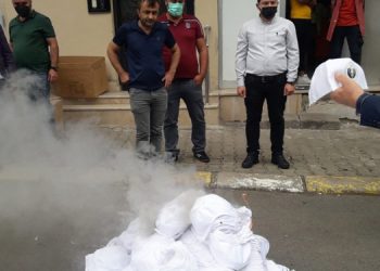 Belediye başkanından ırkçı saldırı: ‘Kürdistan’ logolu şapkalar yakıldı