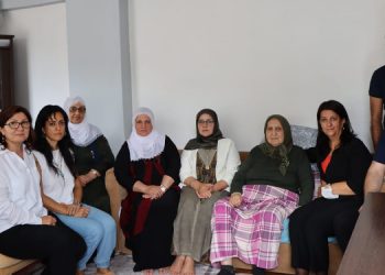 Buldan’dan eşi ve kızlarını yitiren Barış Annesi Bıkım’a ziyaret