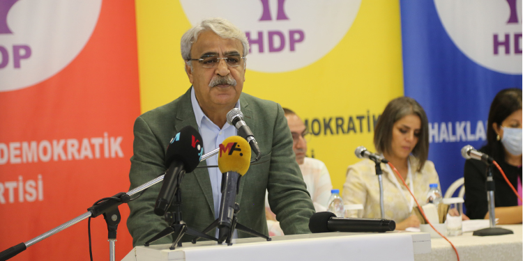 HDP Parti Meclisi toplandı: Halk örgütlenmesi şart HDP Parti Meclisi toplandı: Halk örgütlenmesi şart