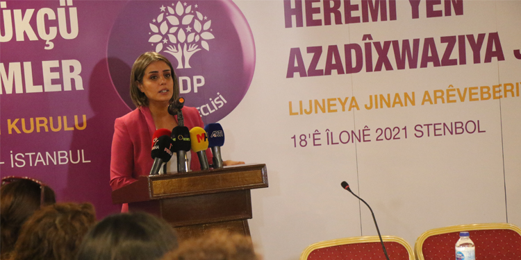 HDP’den ‘Kadın özgürlükçü yerel yönetimler’ atölyesi HDP’den ‘Kadın özgürlükçü yerel yönetimler’ atölyesi