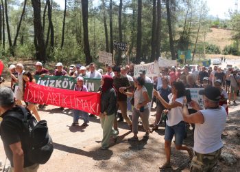 İkizköylüler hakaret eden hakimi şikayet etti