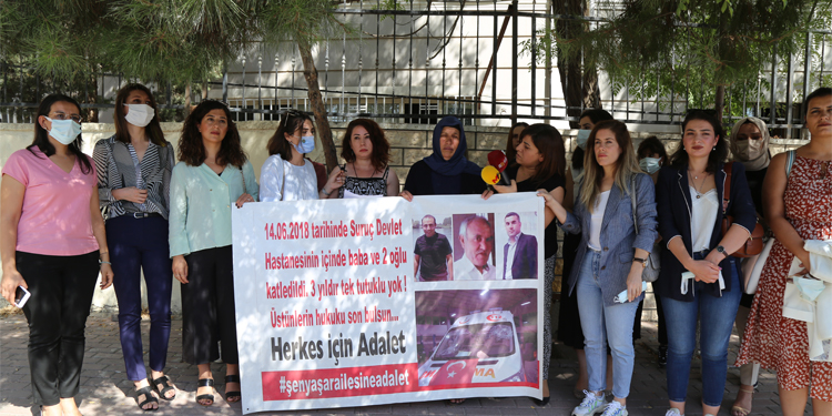 Kadın avukatlardan Emine Şenyaşar’a destek Kadın avukatlardan Emine Şenyaşar’a destek