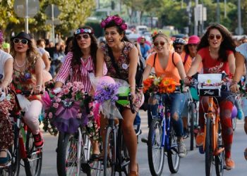 ‘Kadınlar en çok sokağa yakışır’ deyip pedal çevirecekler