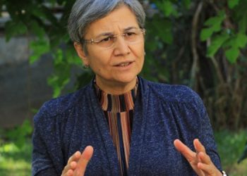 Leyla Güven’e ‘renk’ gerekçesi: Bölücü elbise cezaevine giremedi!