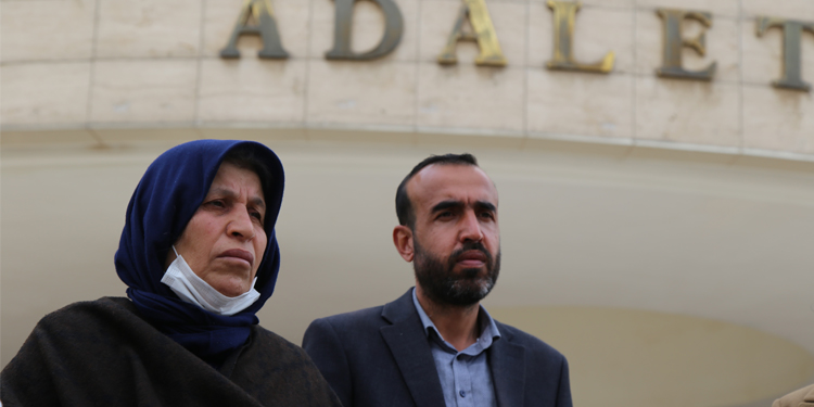 Şenyaşar: Adalet sağlanmazsa 2022’yi de adliye önünde geçireceğiz Şenyaşar: Adalet sağlanmazsa 2022’yi de adliye önünde geçireceğiz