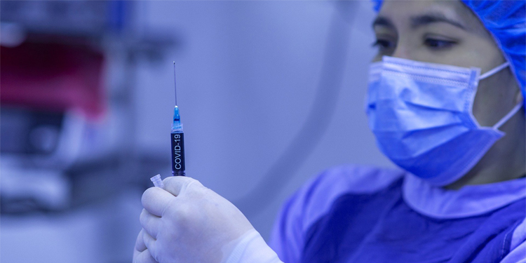 Tutuklanan hemşire: Başhemşire ‘Aşı yaptım 100 dolar kazandım’ dedi, usulsüzlük olduğunu düşünüyorum Tutuklanan hemşire: Başhemşire ‘Aşı yaptım 100 dolar kazandım’ dedi, usulsüzlük olduğunu düşünüyorum