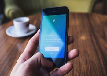 Twitter’dan yeni deneme: Bot hesaplar etiketlenecek