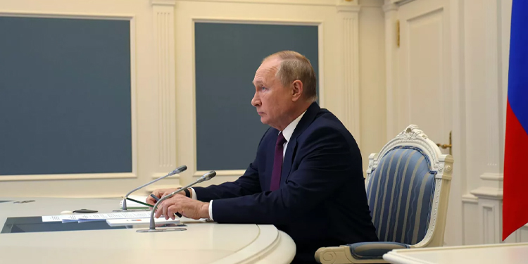 Putin, G20 zirvesinin ikinci gününde konuştu Putin, G20 zirvesinin ikinci gününde konuştu