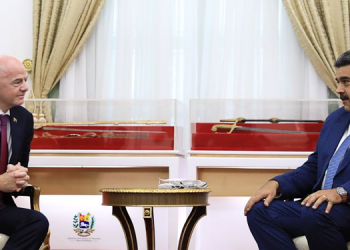 FIFA Başkanı Infantino’dan Venezüella lideri Maduro’ya ziyaret