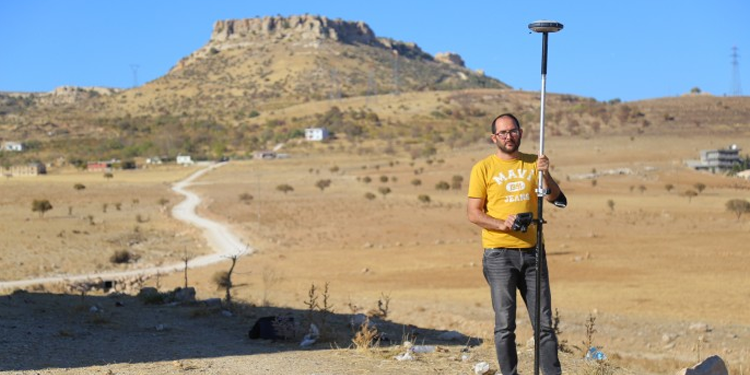GPS sinyalleri kesildi, mühendisler uçak saatlerini takip ediyor GPS sinyalleri kesildi, mühendisler uçak saatlerini takip ediyor