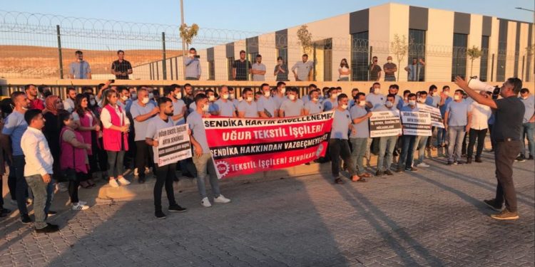 Kod-18 ile fabrika kapatıldı, 300 kişi işsiz kaldı