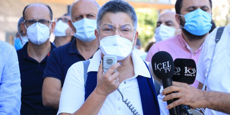 Sağlık çalışanları sorunlarının çözülmesini istedi