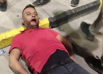 Gümrük memurları bir işçiyi darp etti