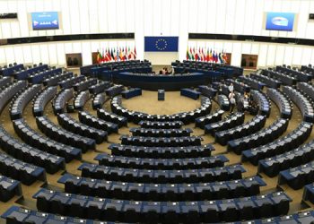 Avrupa Komisyonu: AB, Rus petrolünün ithalatına yeni kısıtlamalar getirmeyi planlamıyor