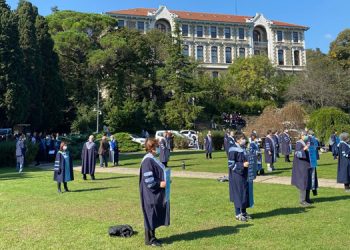 Akademisyenlerden öğrencilerin gözaltına alınmasına tepki Akademisyenlerden öğrencilerin gözaltına alınmasına tepki