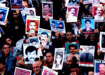 Cumartesi Anneleri: Kayıplarımızı buluncaya kadar mücadelemiz sürecek Cumartesi Anneleri: Kayıplarımızı buluncaya kadar mücadelemiz sürecek