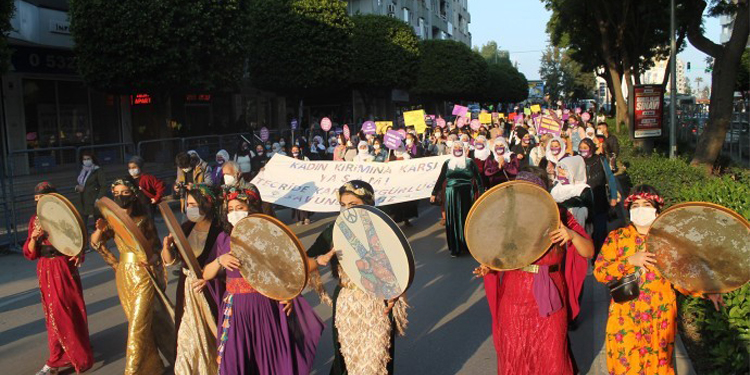 DBP Eş Genel Başkanı Aydeniz’den kadın mitinge çağrı DBP Eş Genel Başkanı Aydeniz’den kadın mitinge çağrı