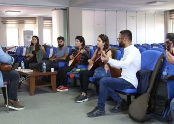 Dersim’de tenbûr atölyesi