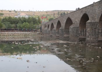 Dicle Nehri’nde kuraklık tehlikesi