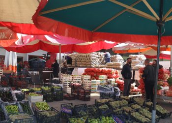 Hal esnafı ekonomik krizle boğuşuyor